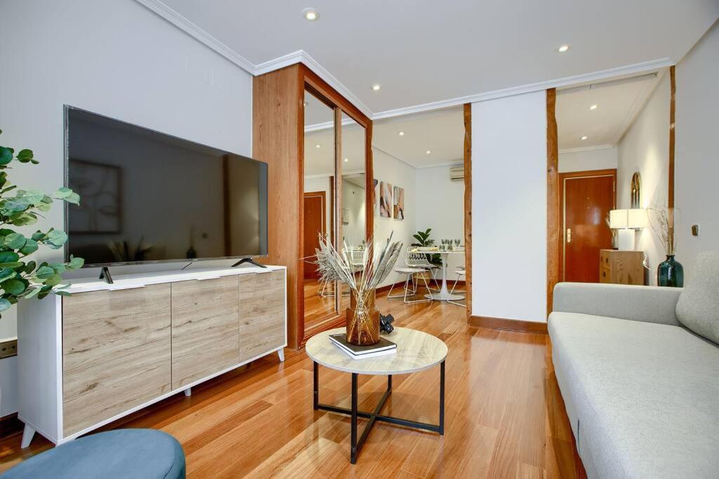 Apartment Authentic In Madrid-comenda-1-de *